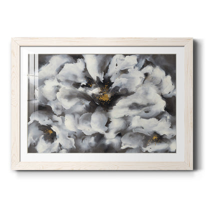Peonia - Barnwood Framed Art Print