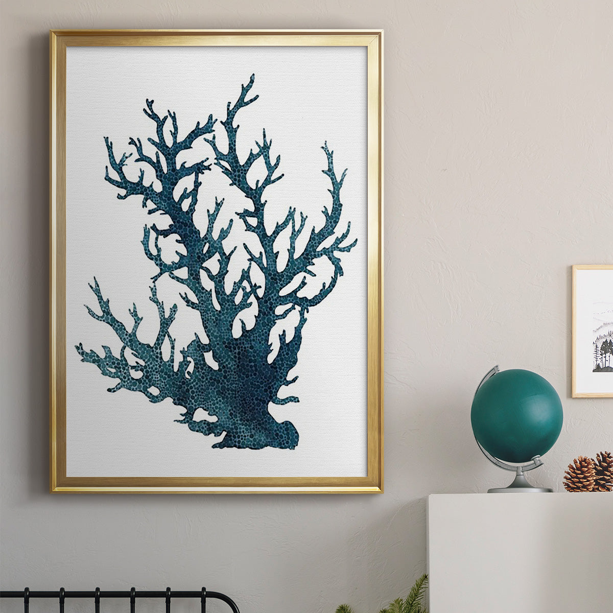 Coral Souvenirs IV - Modern Framed Canvas Print