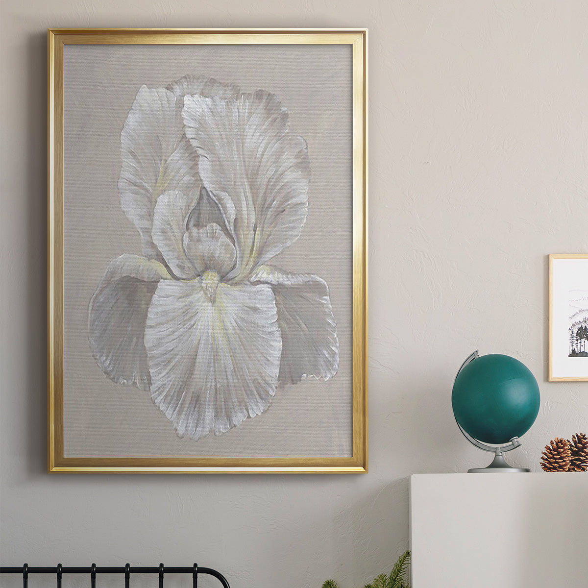 White Iris I - Modern Framed Canvas Print