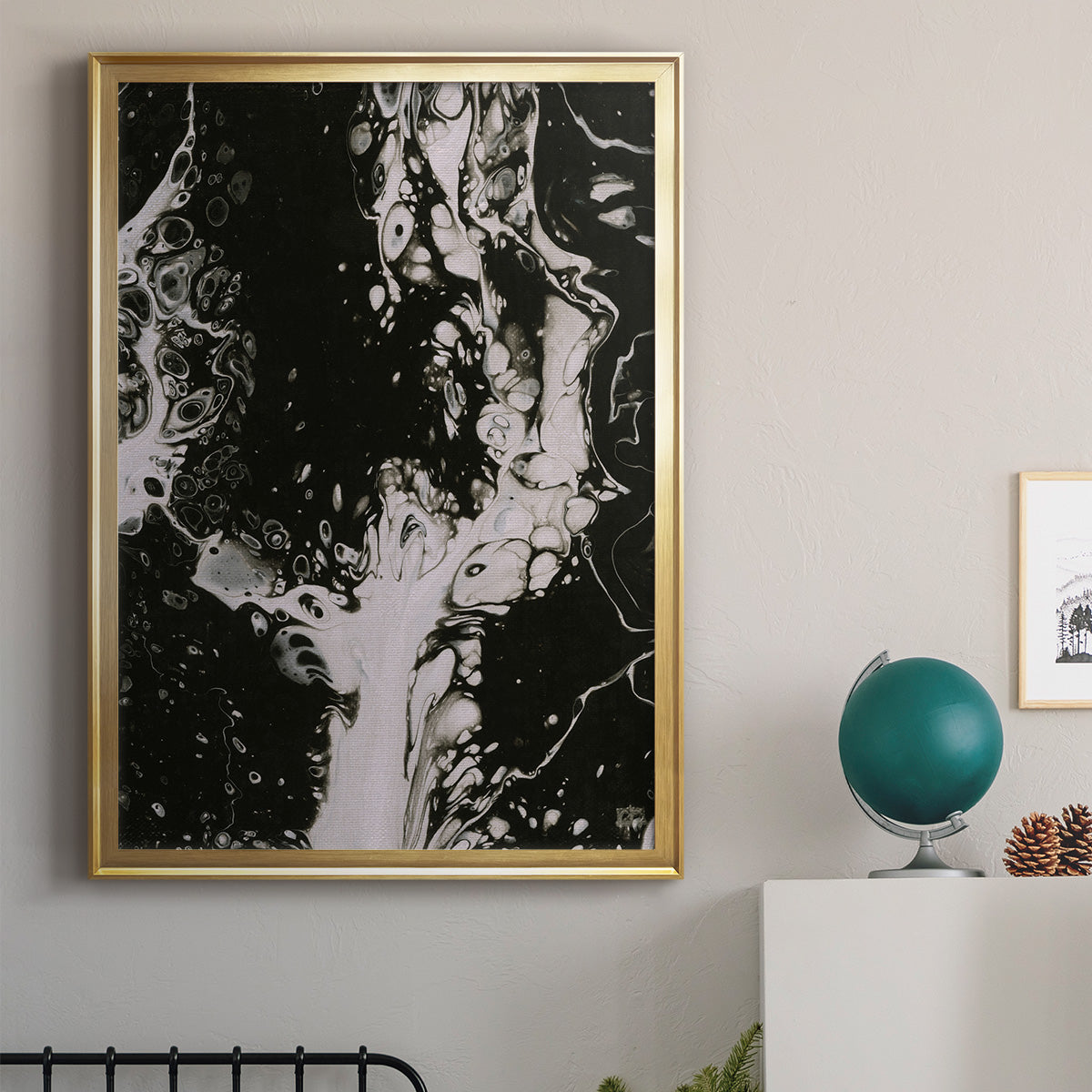 C37 - Modern Framed Canvas Print