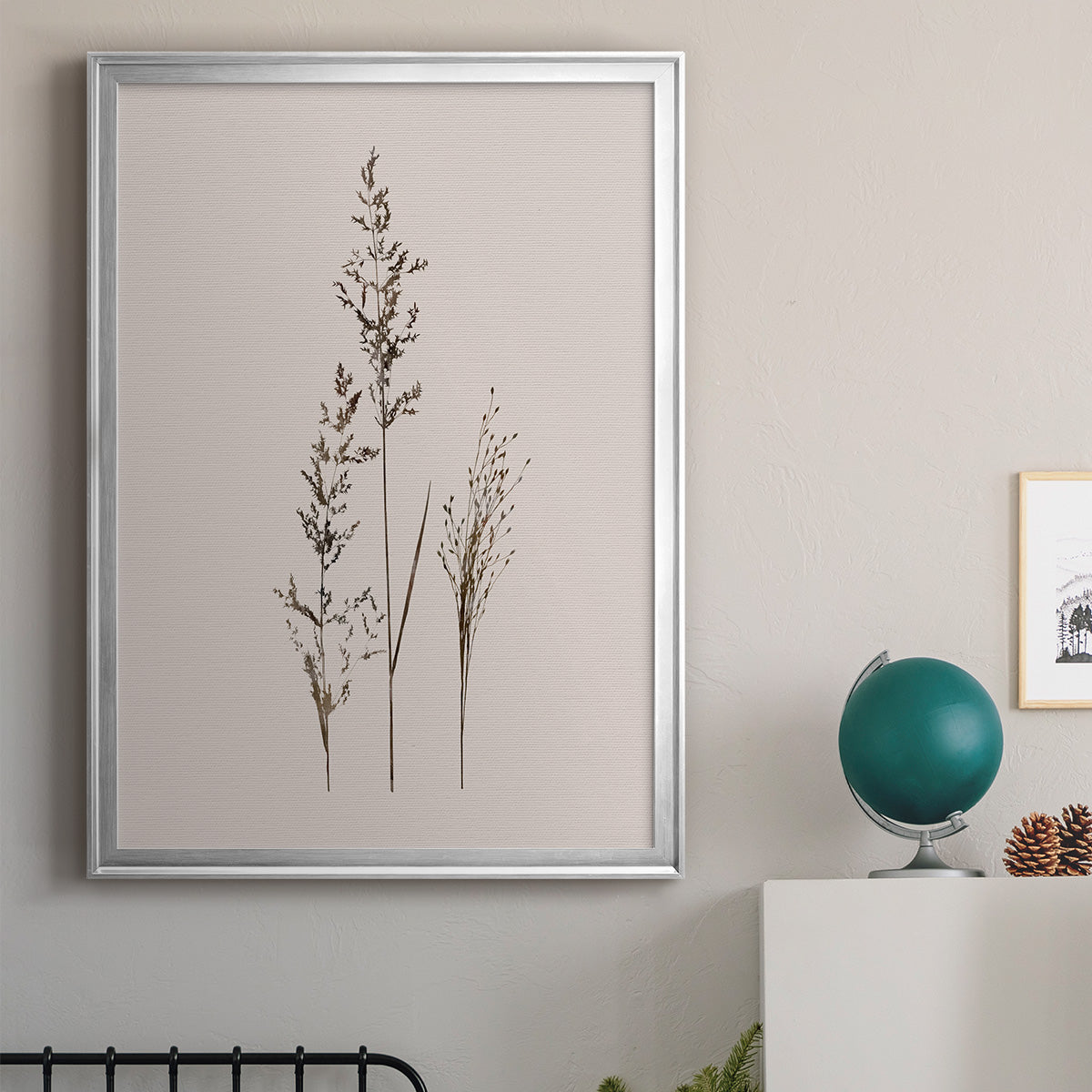 Delicate Stems I - Modern Framed Canvas Print