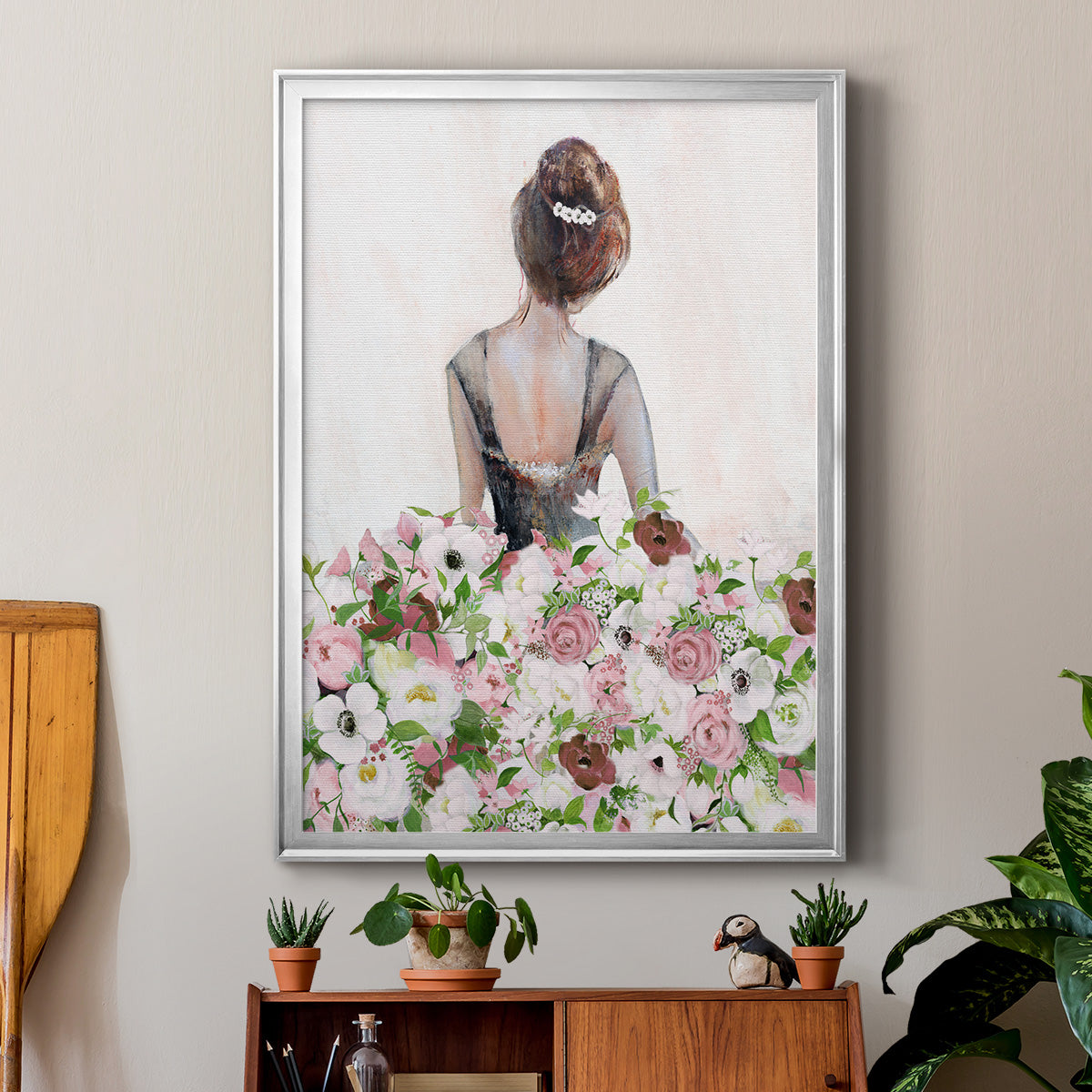 Beautiful Floral Contemplation I - Modern Framed Canvas Print