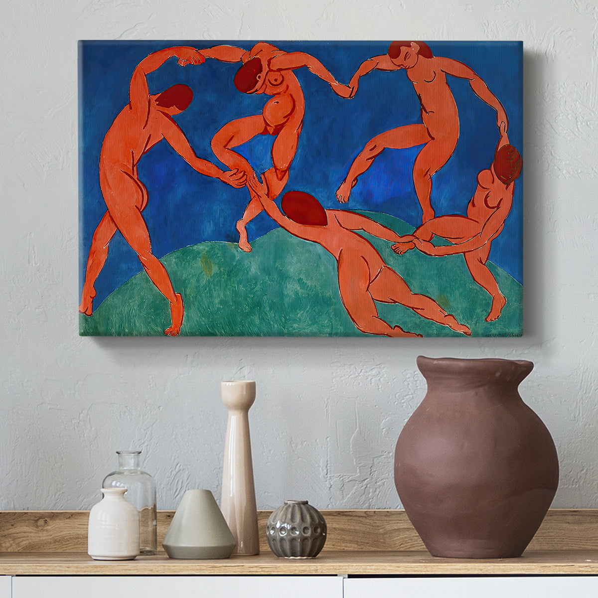 Canvas art print featuring an iconic composition of moving bodies in a ring, styled above a decorative console