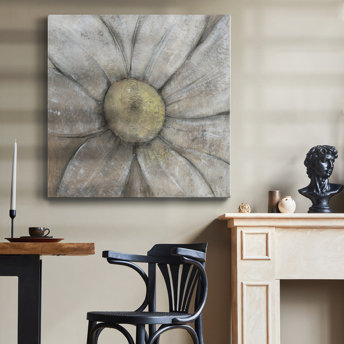 Close-Up Daisy II - Canvas Art Print