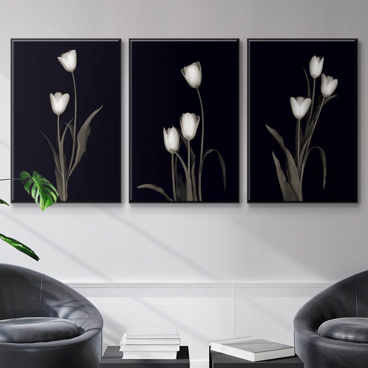 Tulip Pose I - Floater Framed Canvas Set